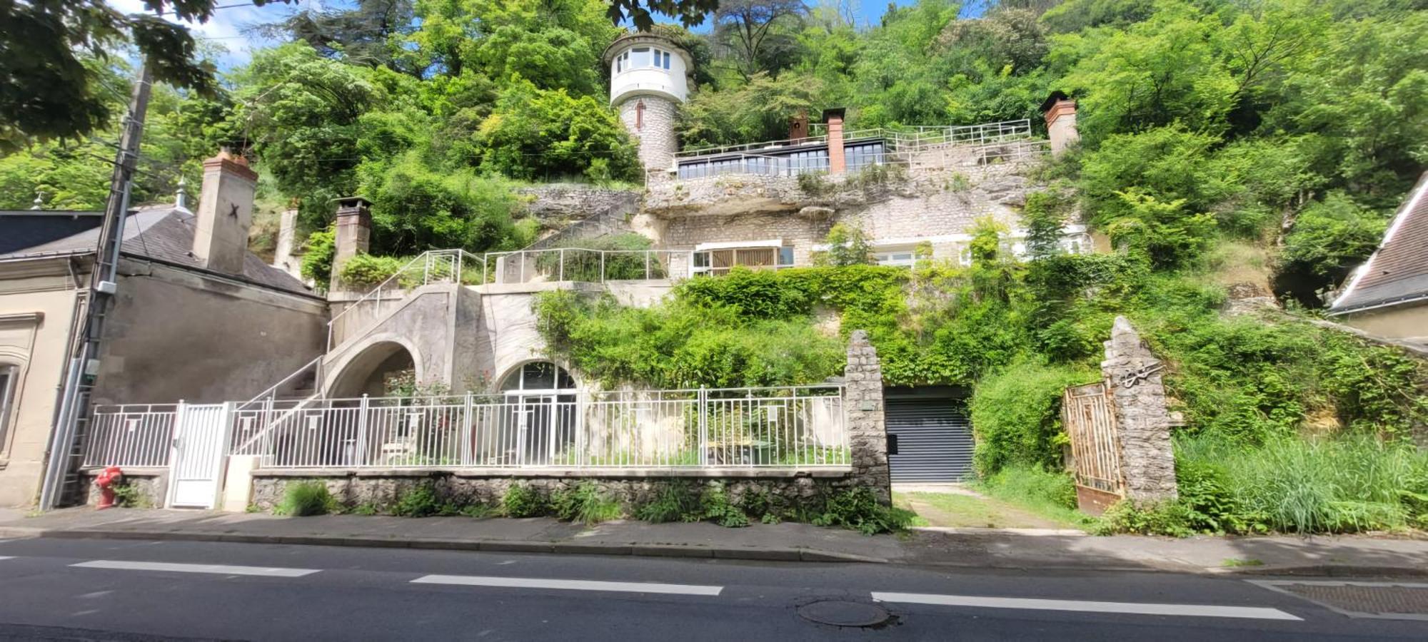 Troglodyte Baths Apartment Saint-Etienne-de-Chigny ภายนอก รูปภาพ